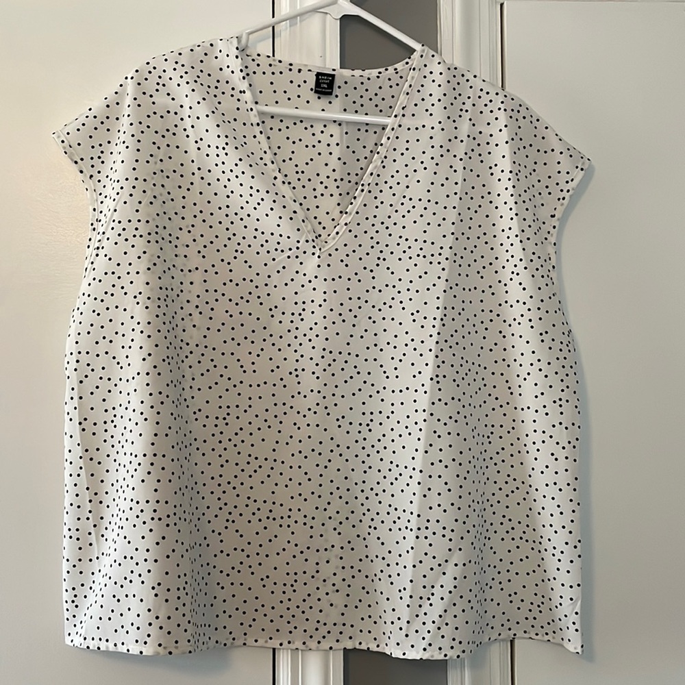 Short sleeve polka dot blouse